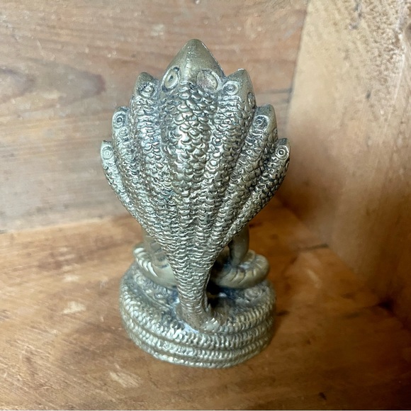 Vintage Solid Brass Buddha on Naga Throne - Picture 2 of 4